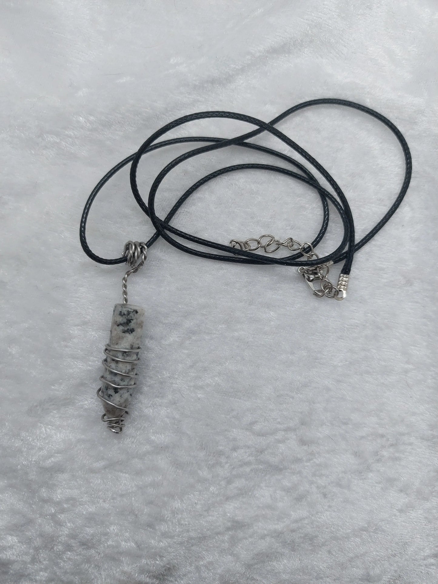 Kiwi Jasper Wire Wrapped Necklace - 1118Markets