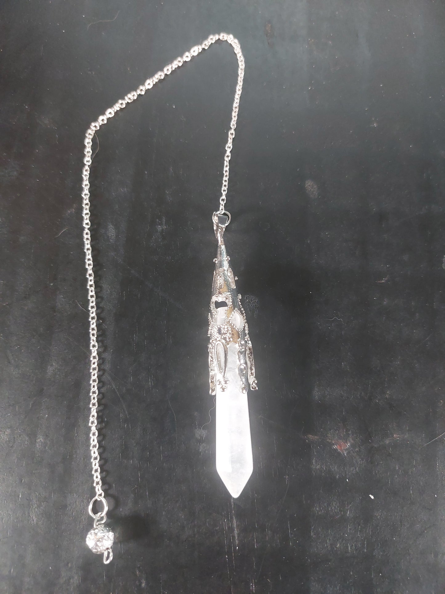 Clear Quart Silver Tone Pendulum
