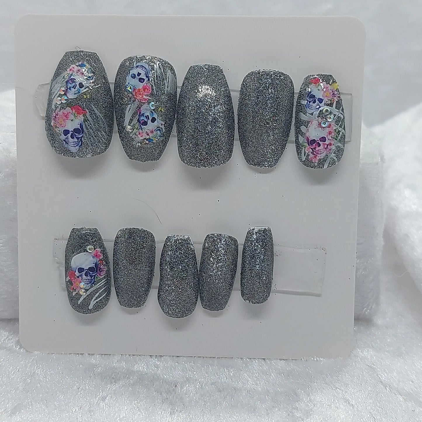 Press on nail set 17 - 1118Markets