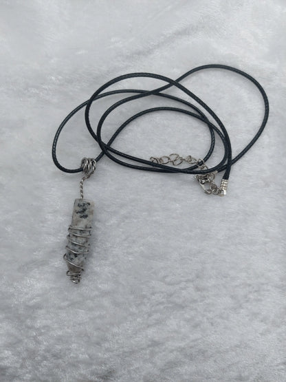Kiwi Jasper Wire Wrapped Necklace - 1118Markets
