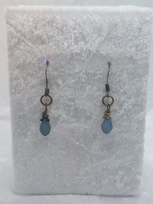 Blue teardrop wired 1118Markets