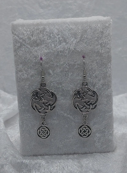 Celtic Knot Silver Earrings - 1118Markets