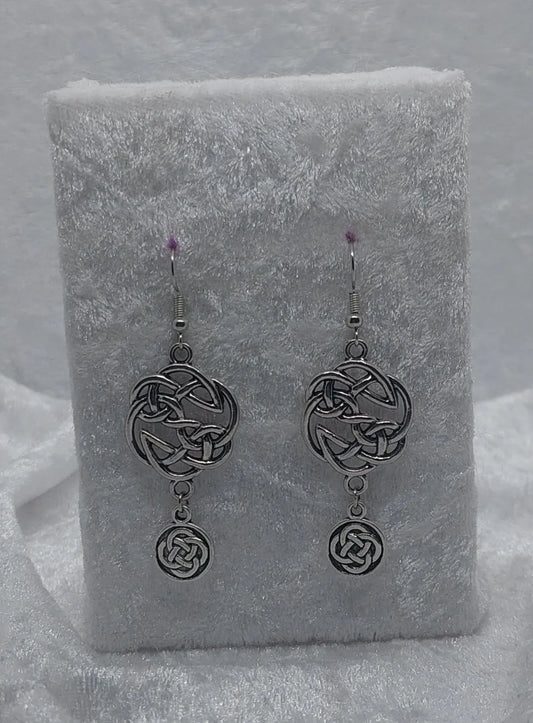 Celtic Knot Silver Earrings - 1118Markets