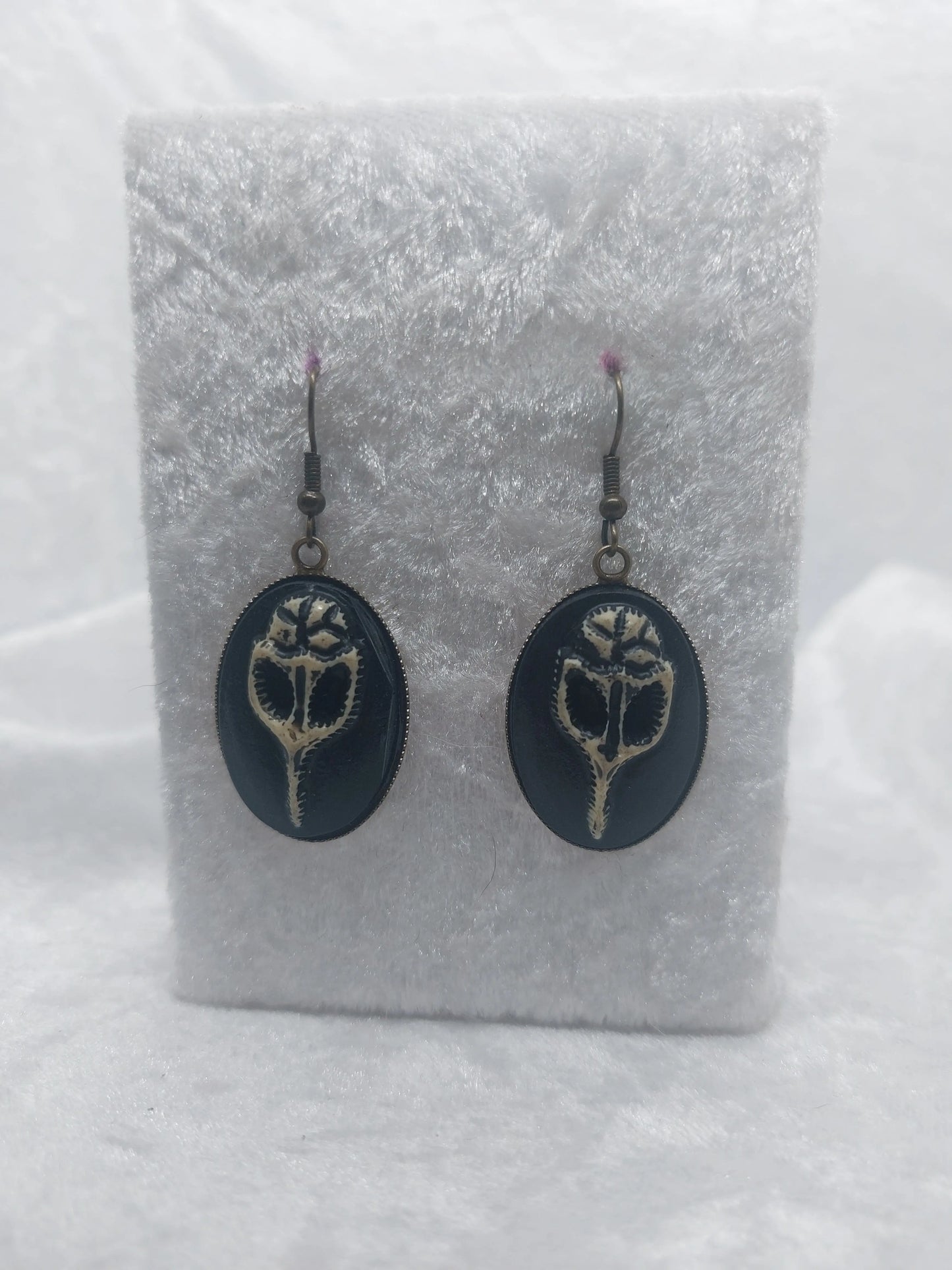 Raven Skull Design Antique Gold Earrings 1118 MARKETS & EVENTS