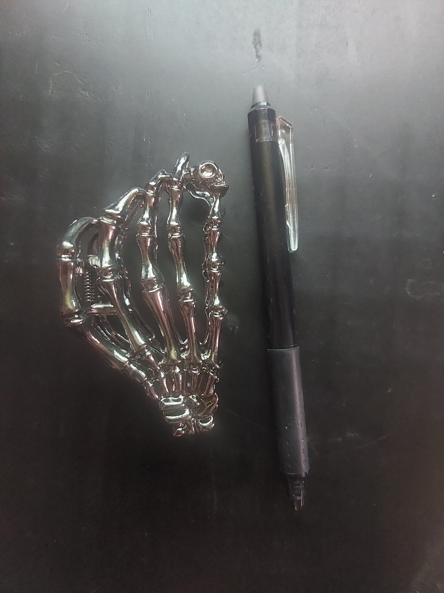 Gun Metal Silver Tone Skeleton Hand Hair Clip