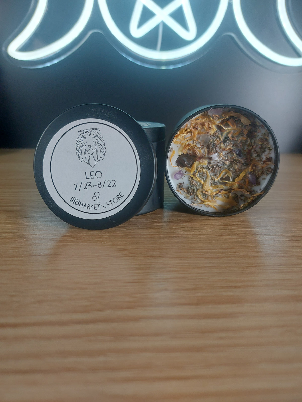 Small Leo Crystals & Herbs Candle