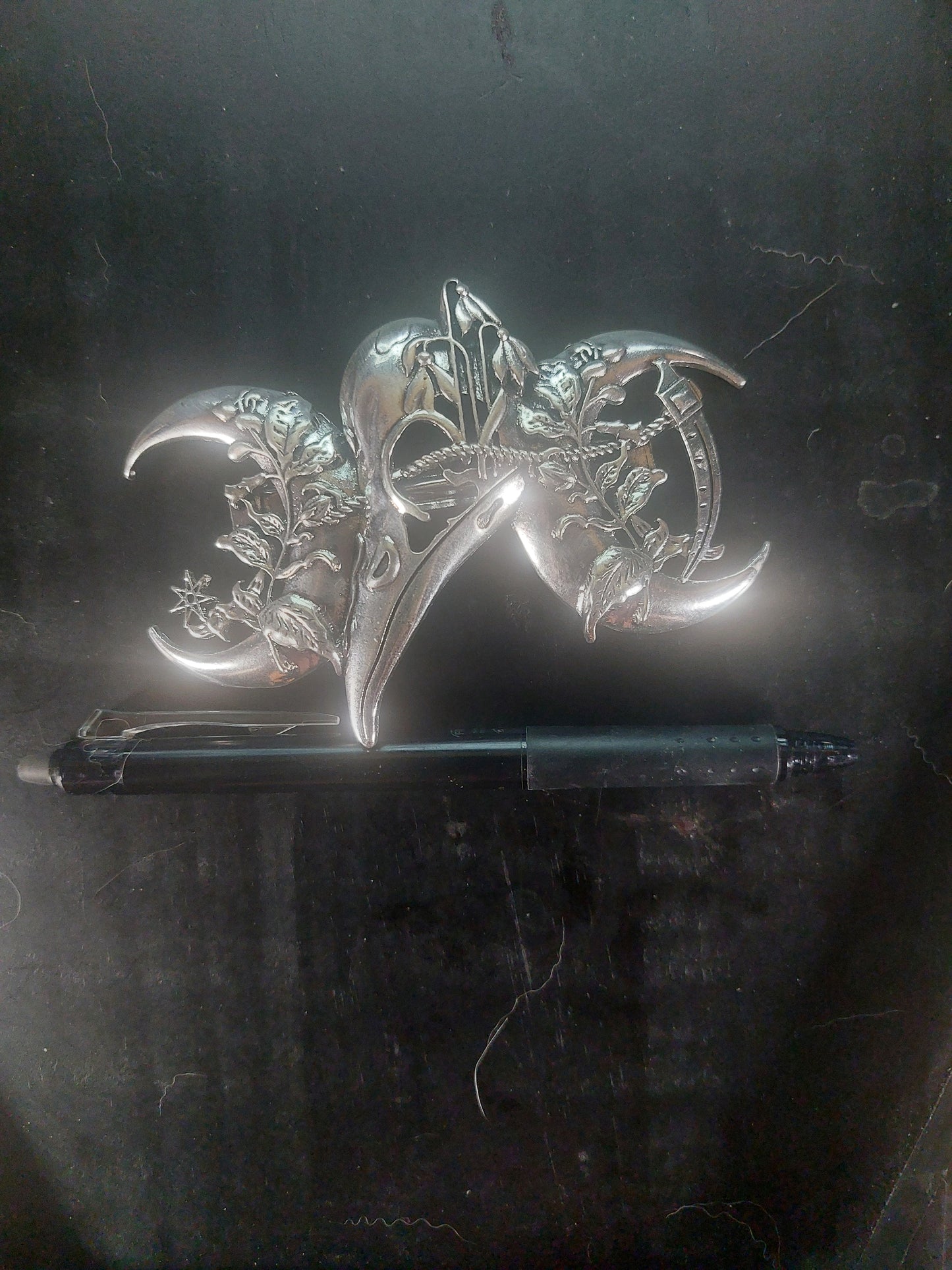 Metal Triple Moon Raven Barrette
